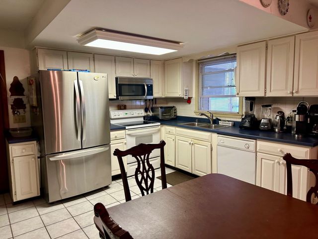 22 Lawrence Heights, Jericho, VT 05465