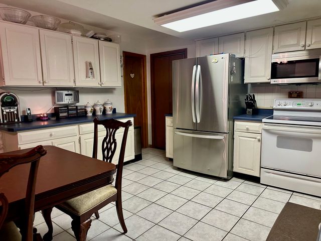 22 Lawrence Heights, Jericho, VT 05465