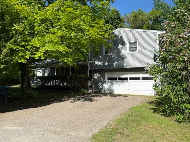 22 Lawrence Heights, Jericho, VT 05465