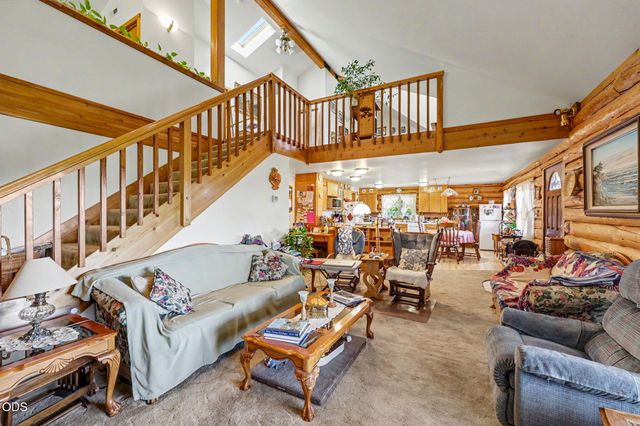 15336 Oregon 62, Eagle Point, OR 97524