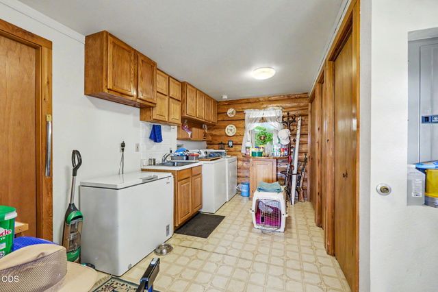 15336 Oregon 62, Eagle Point, OR 97524