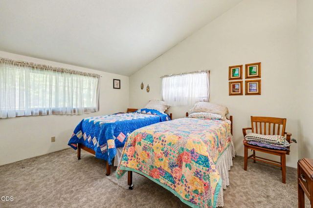15336 Oregon 62, Eagle Point, OR 97524
