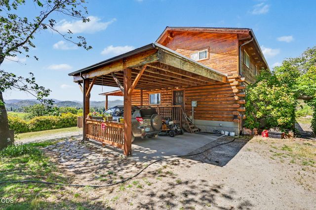 15336 Oregon 62, Eagle Point, OR 97524