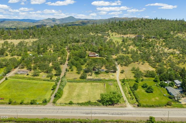 15336 Oregon 62, Eagle Point, OR 97524