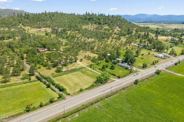15336 Oregon 62, Eagle Point, OR 97524