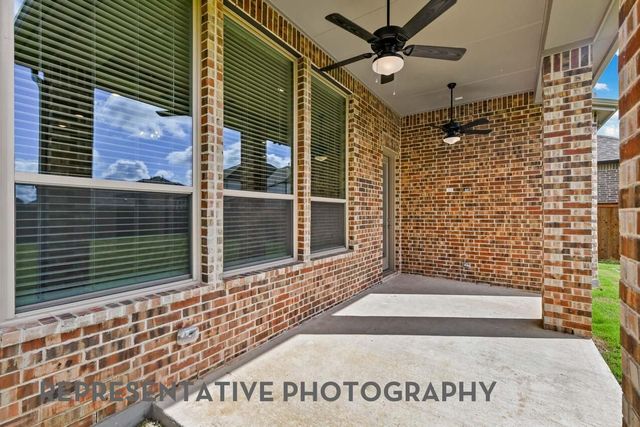 1033 Alberta Spruce Road, Fort Worth, TX 76247