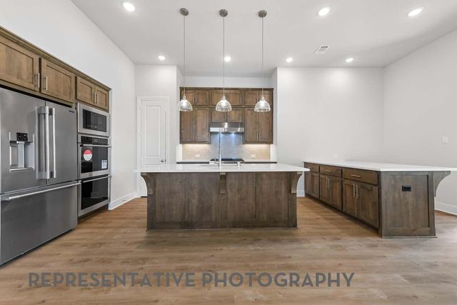 1033 Alberta Spruce Road, Fort Worth, TX 76247