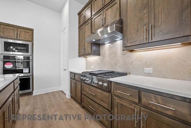 1033 Alberta Spruce Road, Fort Worth, TX 76247