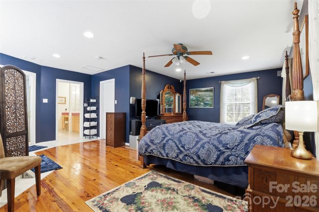 140 Eastwood Drive, Statesville, NC 28625