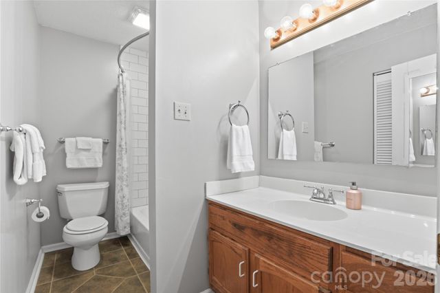 140 Eastwood Drive, Statesville, NC 28625
