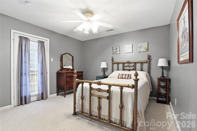 140 Eastwood Drive, Statesville, NC 28625