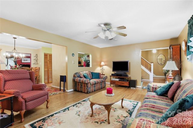 140 Eastwood Drive, Statesville, NC 28625