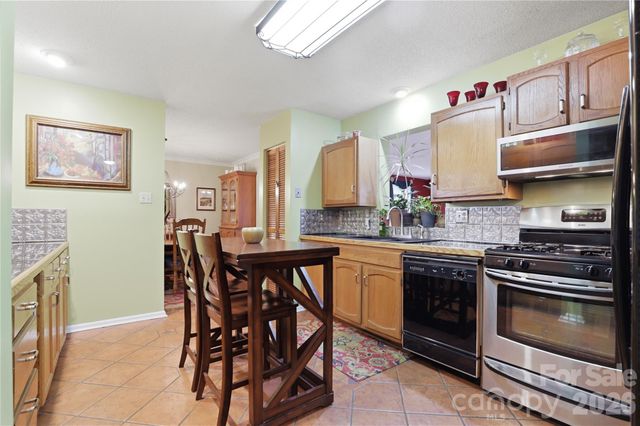 140 Eastwood Drive, Statesville, NC 28625
