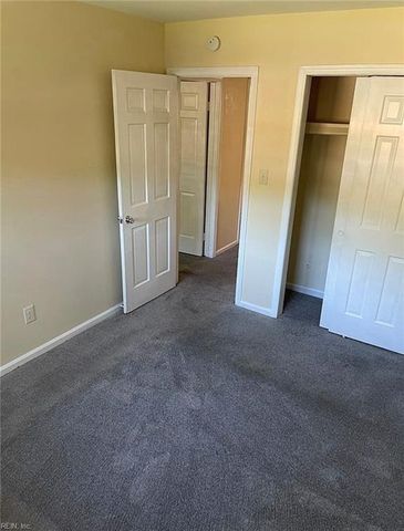 221 Bailiff Ct Unit B, Newport News, VA 23608