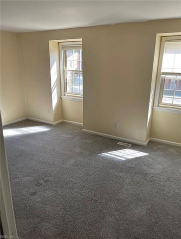 221 Bailiff Ct Unit B, Newport News, VA 23608