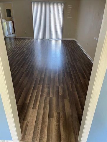 221 Bailiff Ct Unit B, Newport News, VA 23608