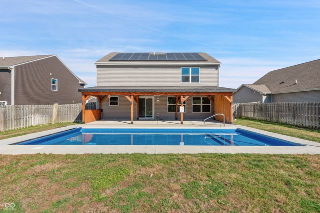 8814 Stoddard Lane, Indianapolis, IN 46217