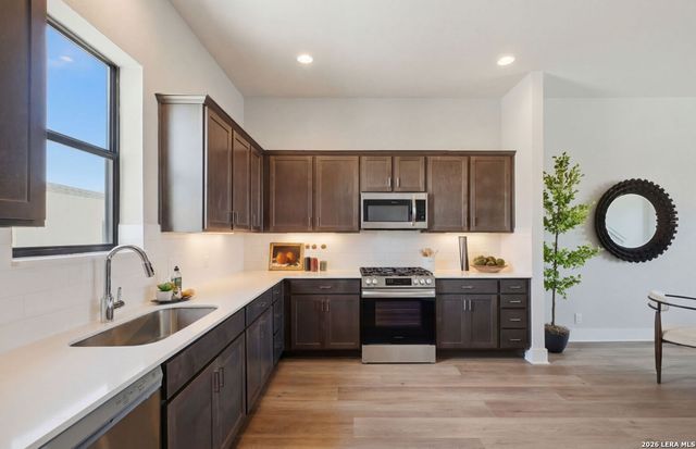 7930 Kennedy, San Antonio, TX 78235