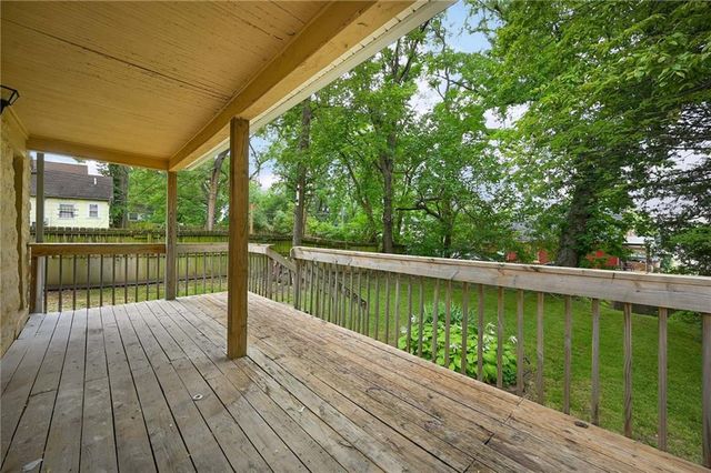 2600 Askew Avenue, Kansas City, MO 64127