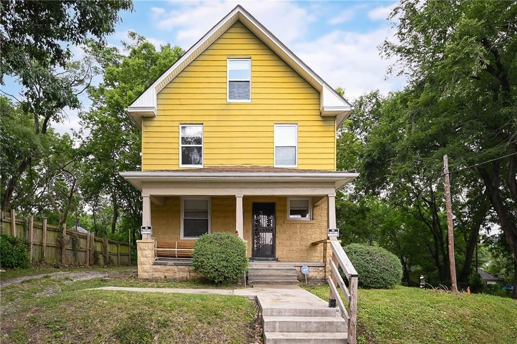 2600 Askew Avenue, Kansas City, MO 64127