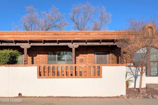 146 S Paseo Tierra Apt B, Green Valley, AZ 85614