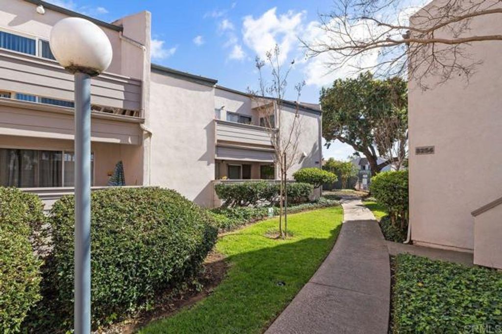 3282 Ashford Street E, San Diego, CA 92111