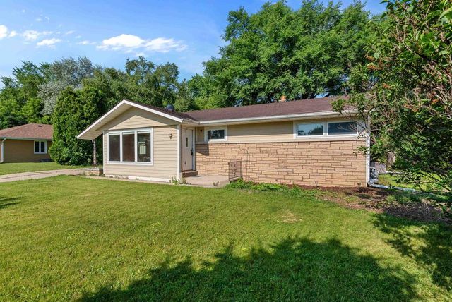 2965 N 124TH STREET, Brookfield, WI 53005