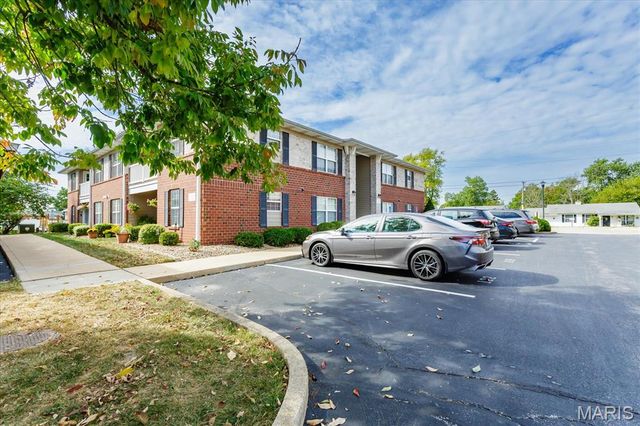 406 S Church Street 128, St Peters, MO 63376