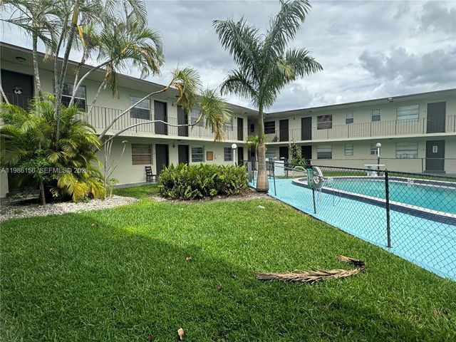 3901 SW 112th Avenue 34, Miami, FL 33165