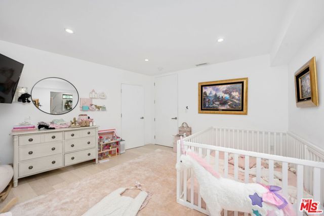 2048 N Beverly Drive, Beverly Hills, CA 90210