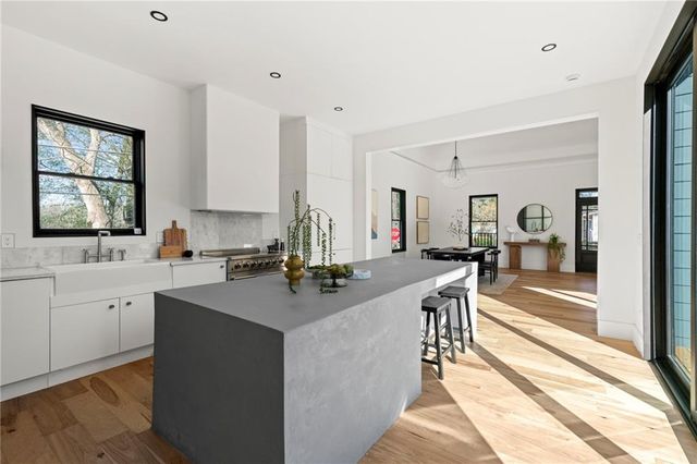 1062 Peeples SW Street, Atlanta, GA 30310