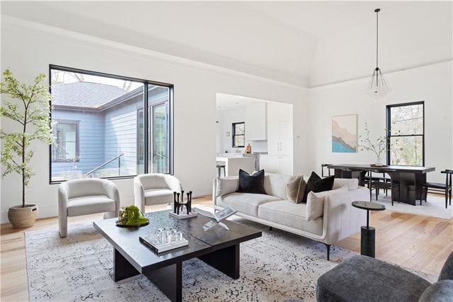 1062 Peeples SW Street, Atlanta, GA 30310