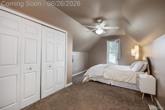 18570 Hollie Drive, Macomb Township, MI 48044