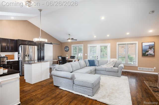 18570 Hollie Drive, Macomb Township, MI 48044
