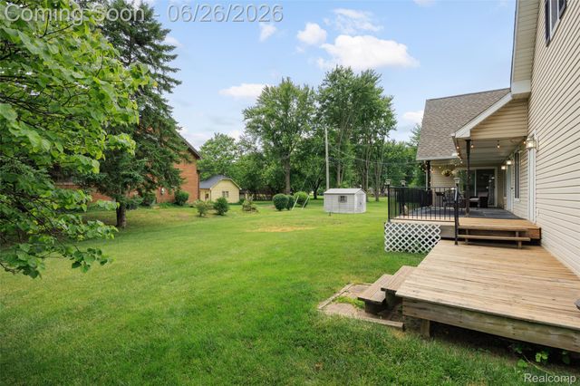 18570 Hollie Drive, Macomb Township, MI 48044