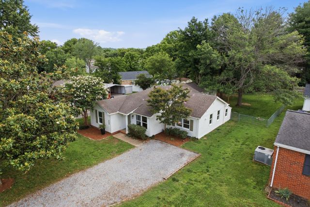 608 Alexander Dr, Franklin, TN 37064