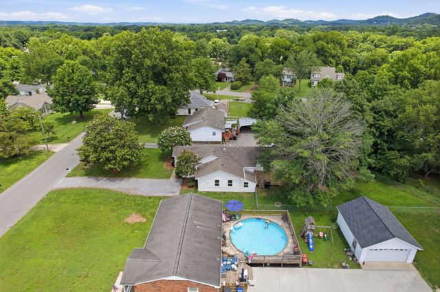 608 Alexander Dr, Franklin, TN 37064