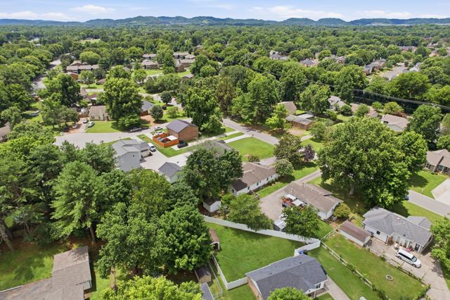 608 Alexander Dr, Franklin, TN 37064