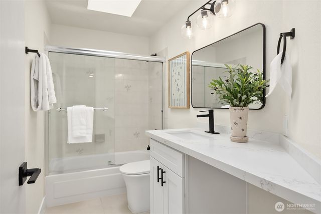 13209 SE 253rd Place, Kent, WA 98042