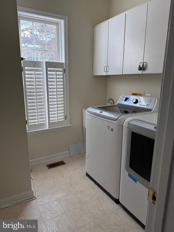 12517 FOX VIEW WAY, Reston, VA 20191