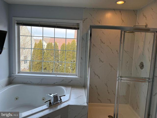 12517 FOX VIEW WAY, Reston, VA 20191