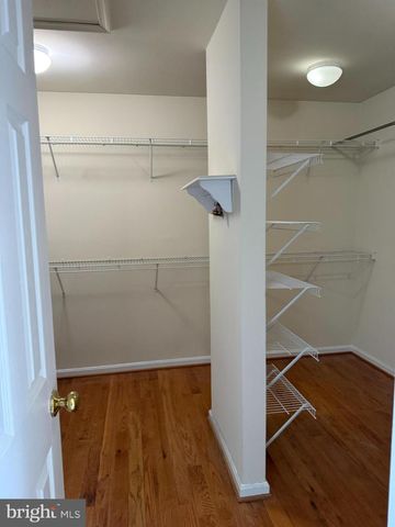 12517 FOX VIEW WAY, Reston, VA 20191