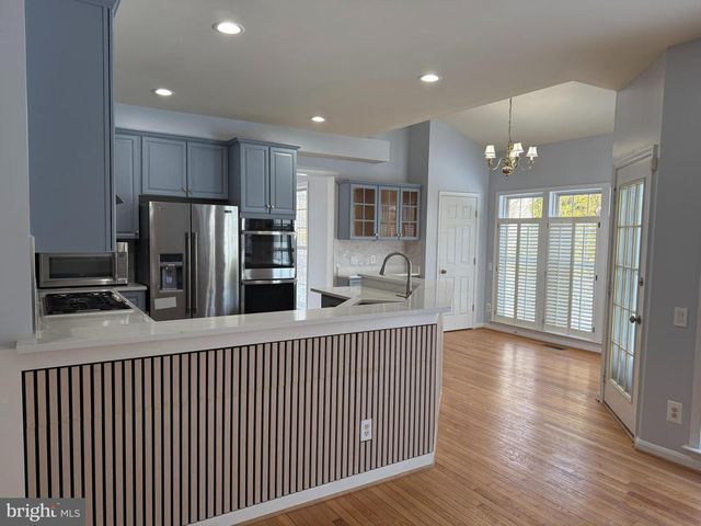 12517 FOX VIEW WAY, Reston, VA 20191