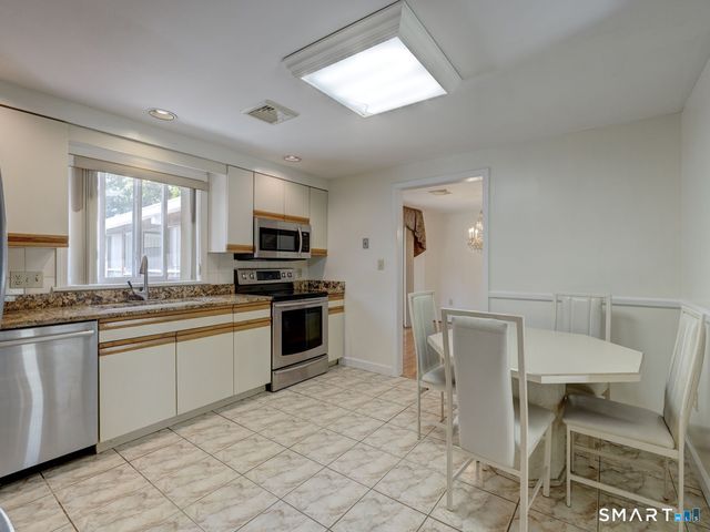 107 Johl Drive, Groton, CT 06340
