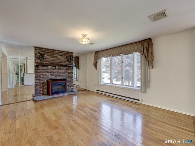 107 Johl Drive, Groton, CT 06340