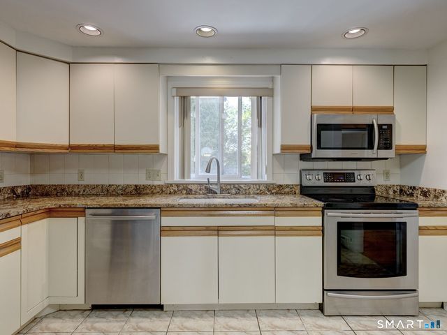 107 Johl Drive, Groton, CT 06340