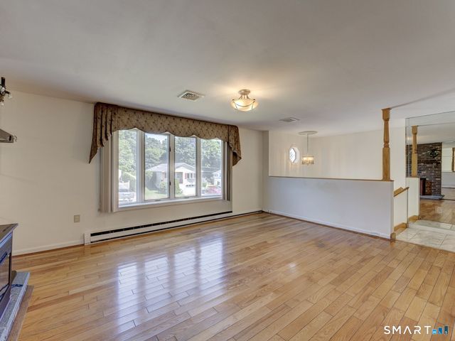 107 Johl Drive, Groton, CT 06340