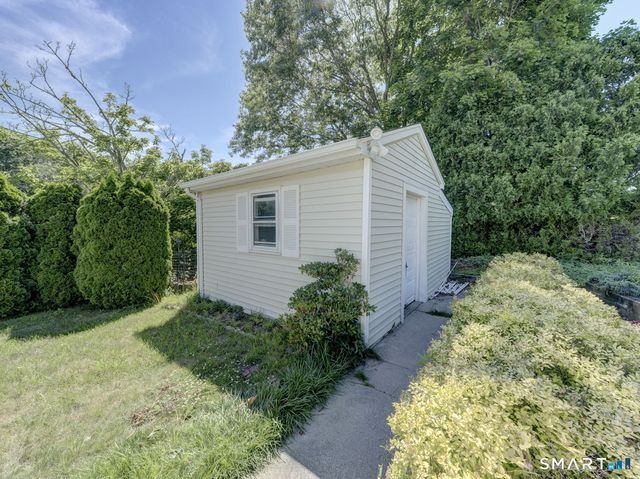 107 Johl Drive, Groton, CT 06340