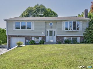 107 Johl Drive, Groton, CT 06340