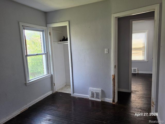 15801 E State Fair Street, Detroit, MI 48205